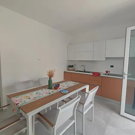 Pazzesco Ferienhaus Torre San Giovanni